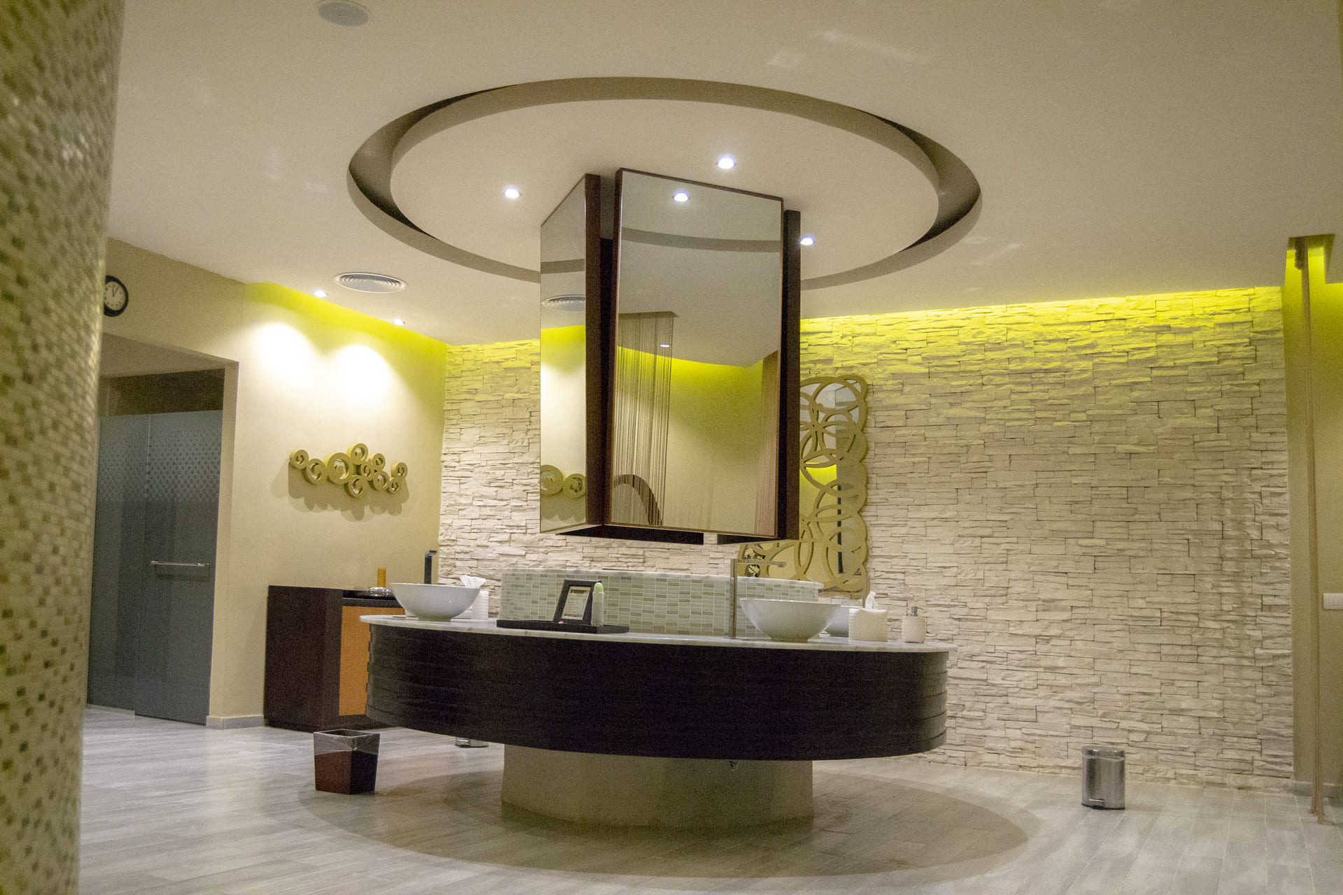 CHIC_SPA_03