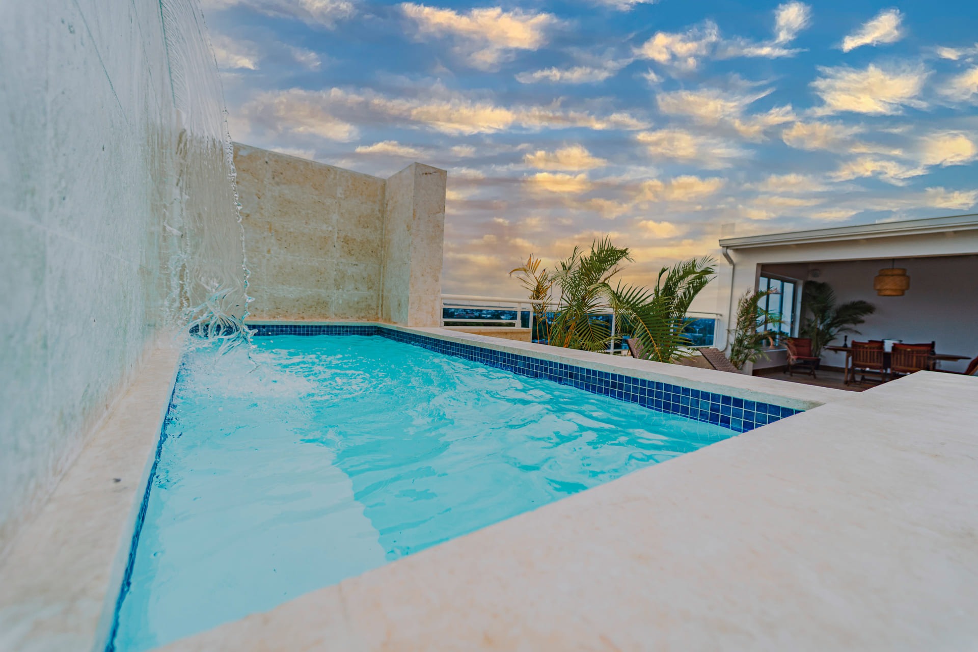 PENTHOUSE HIGUEY 6
